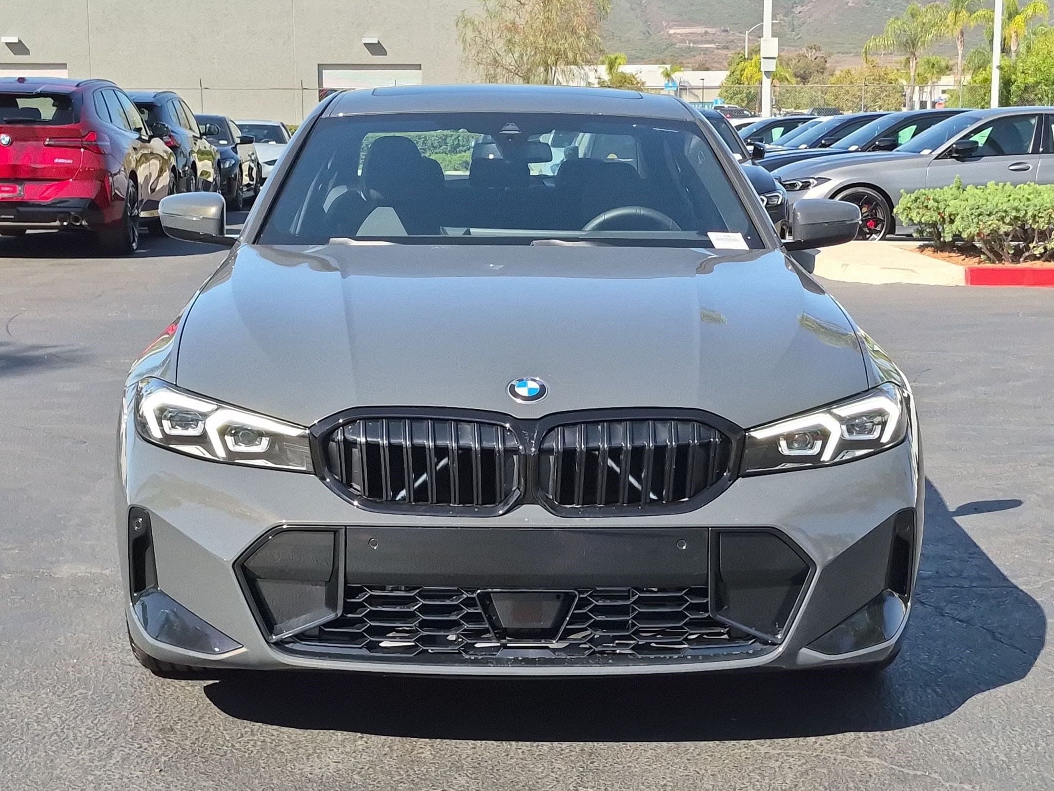 2026 BMW 3 photo 3