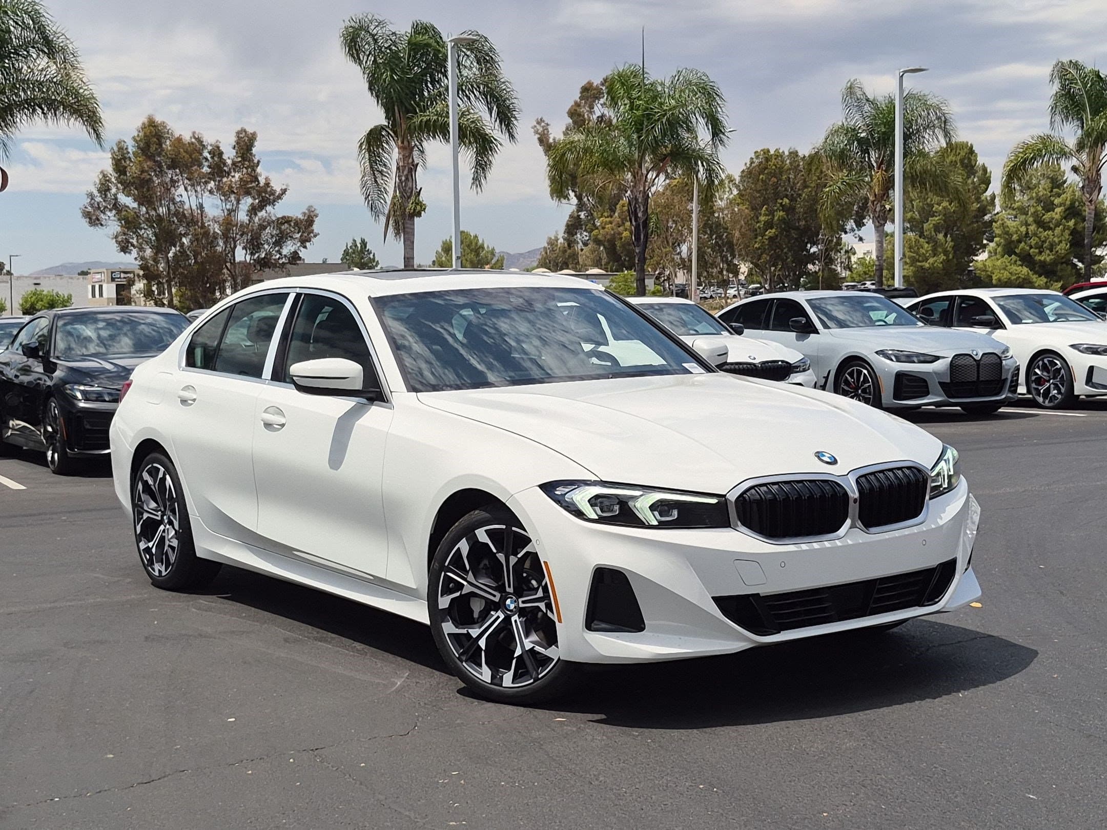 2026 BMW 3 photo 2