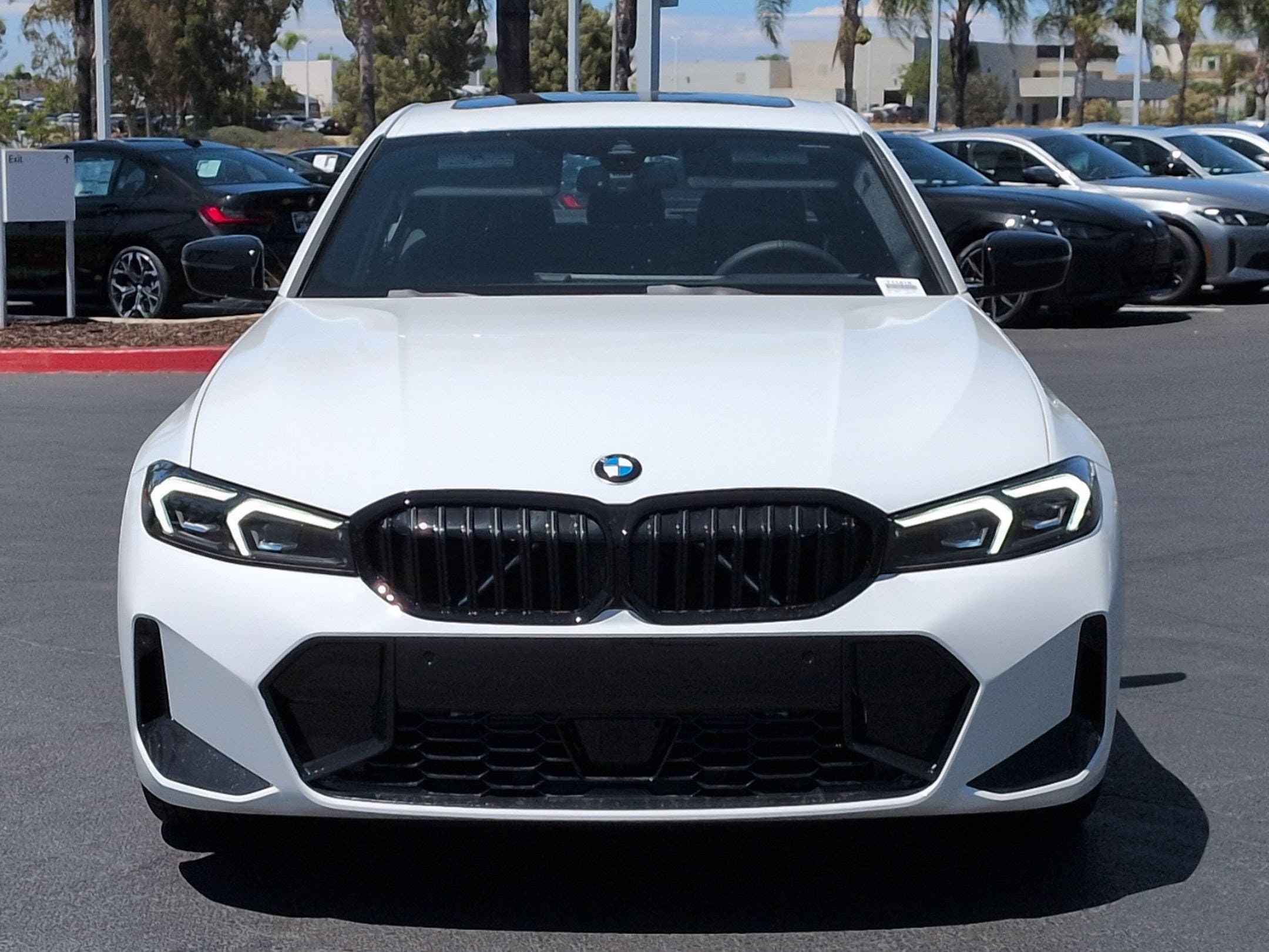 2026 BMW 3 photo 3