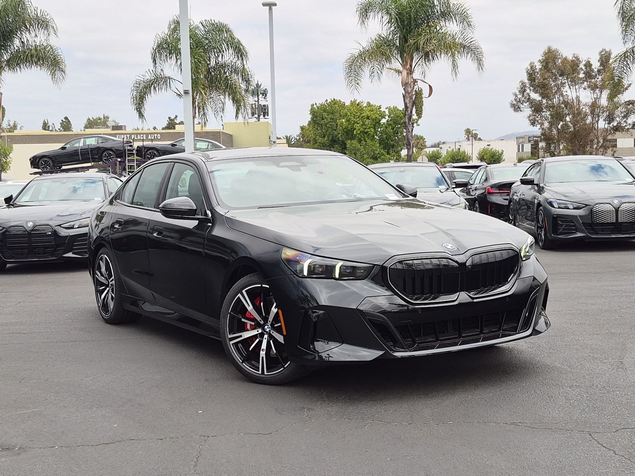 2027 BMW 5 photo 2