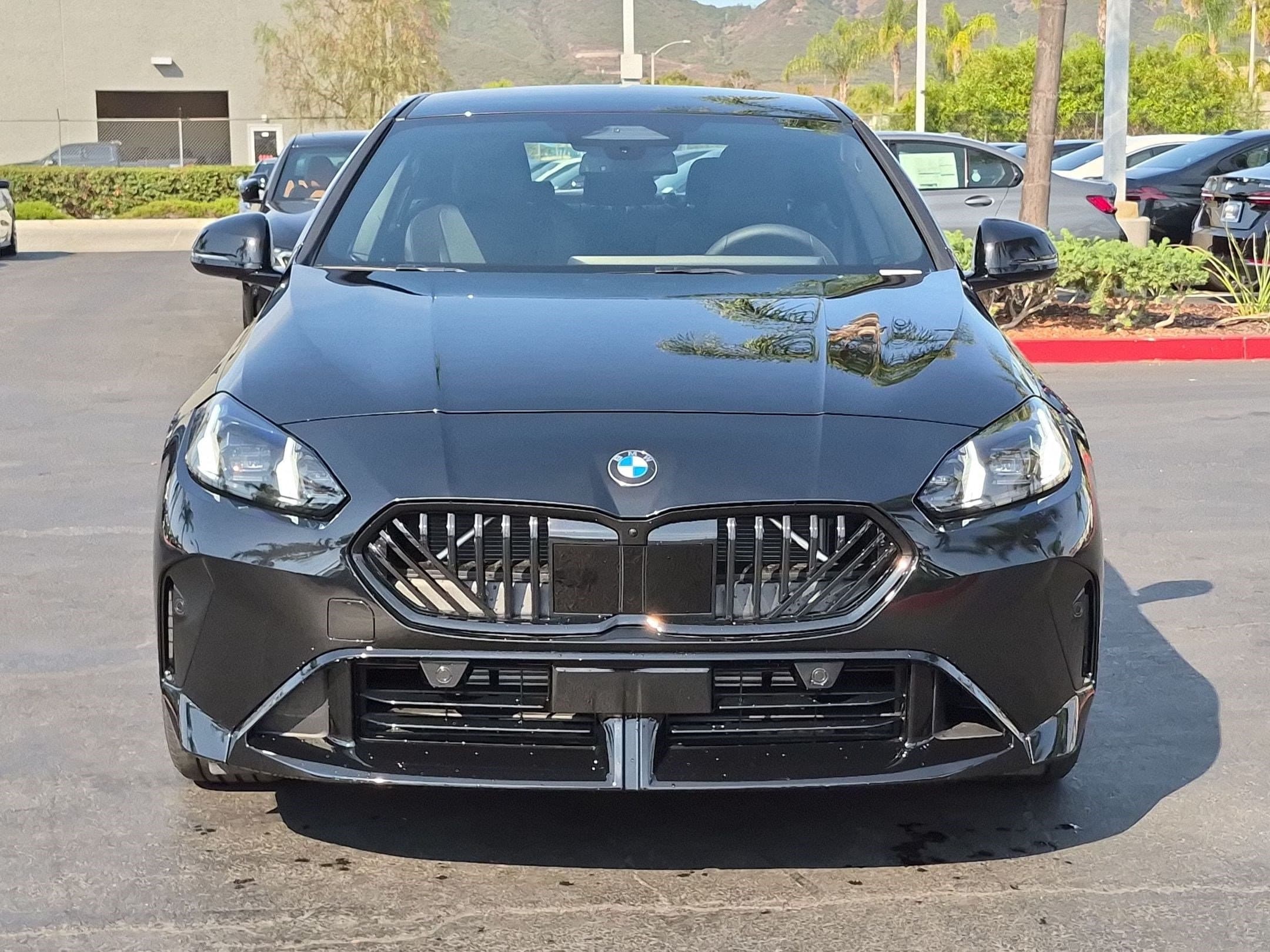 2026 BMW 2 photo 3