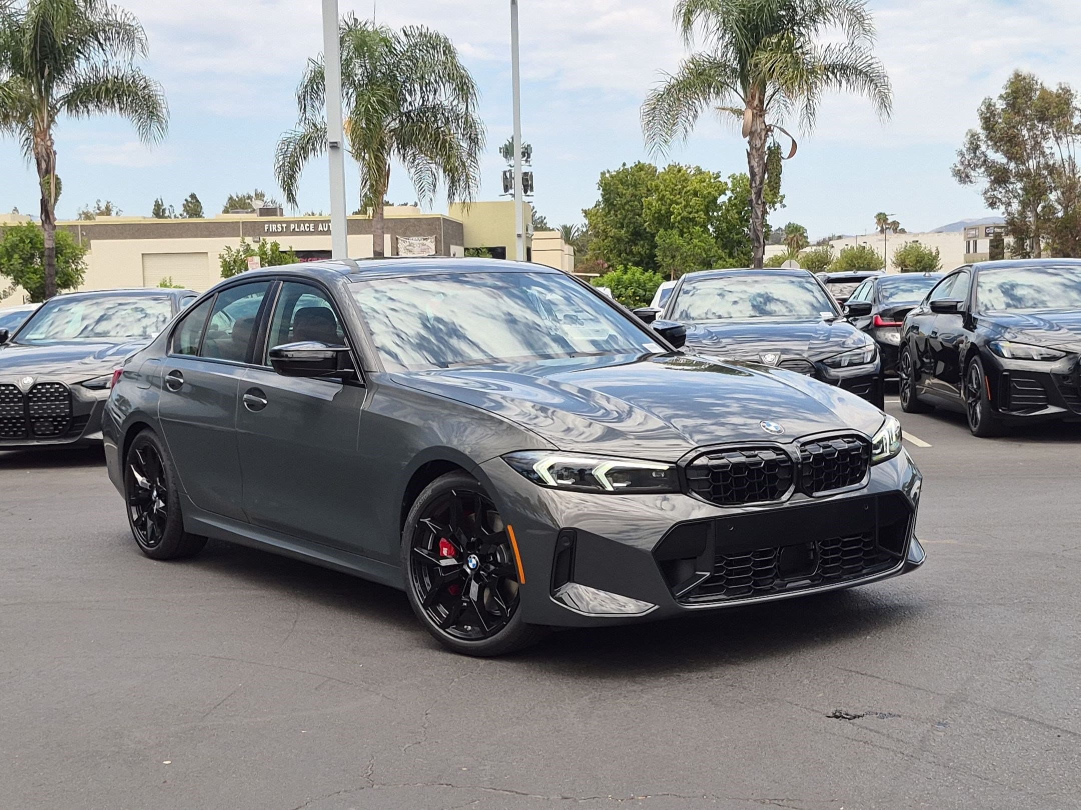 2026 BMW 3 photo 2