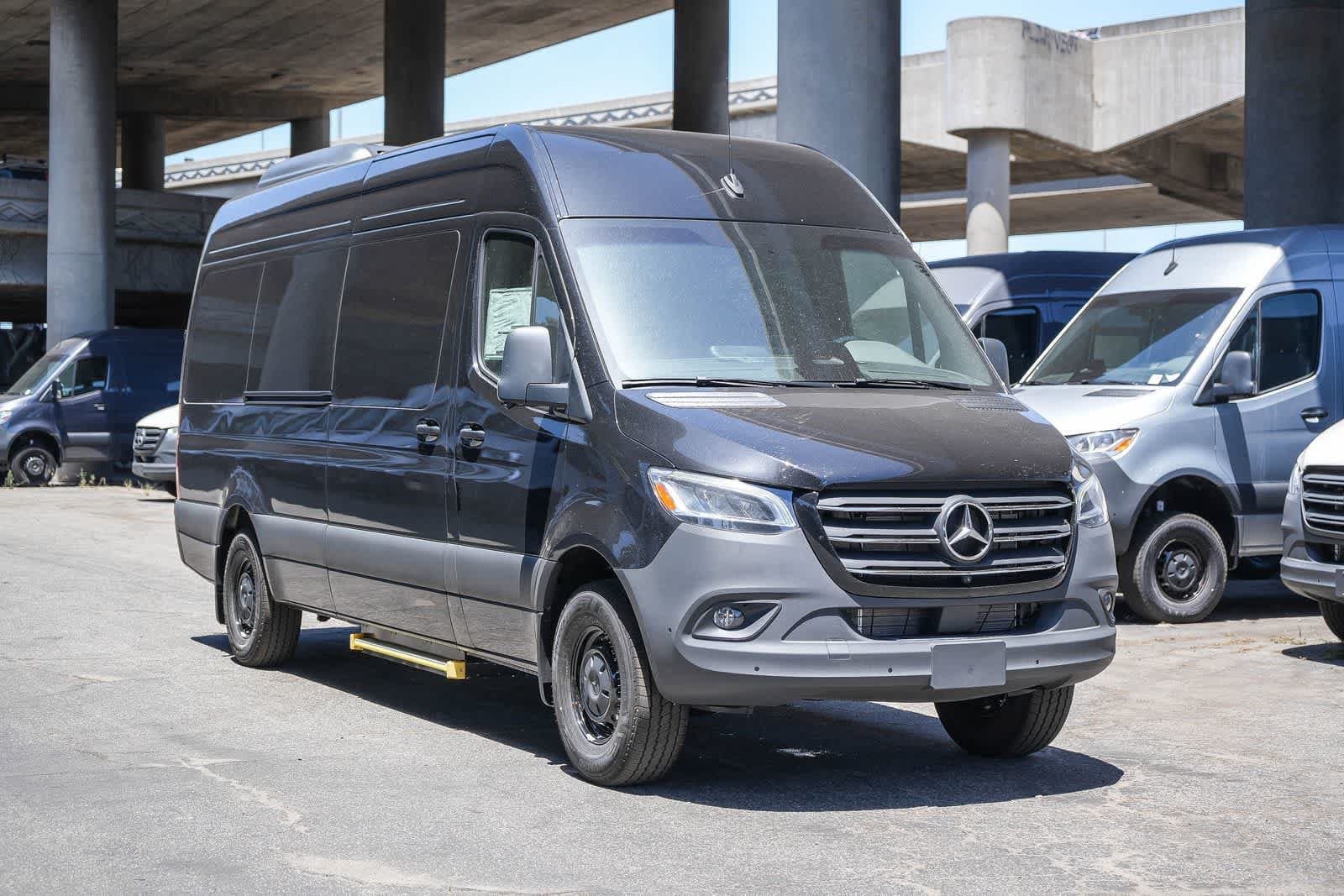 2026 Mercedes-Benz Passenger photo 3