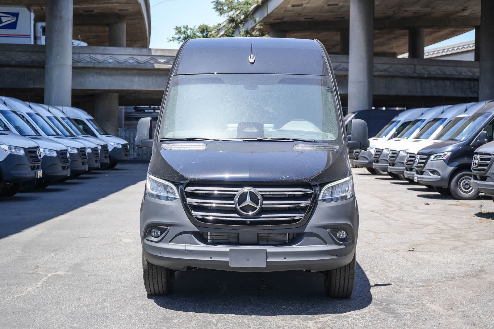 2026 Mercedes-Benz Passenger photo 2