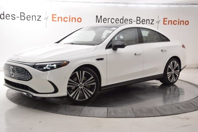 2027 Mercedes-Benz CLA photo 3