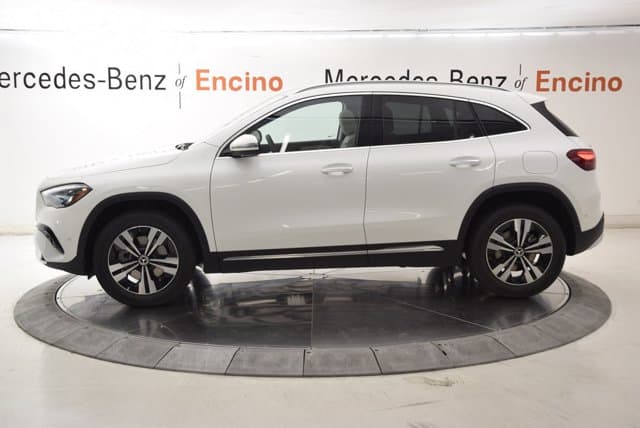 2026 Mercedes-Benz GLA photo 4