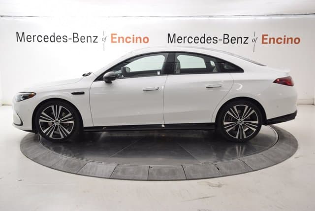 2027 Mercedes-Benz CLA photo 4