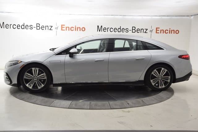 2026 Mercedes-Benz EQS photo 4
