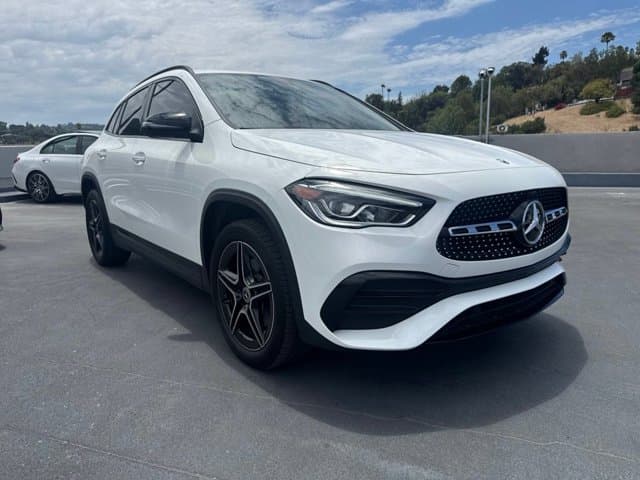 2023 Mercedes-Benz GLA photo 4