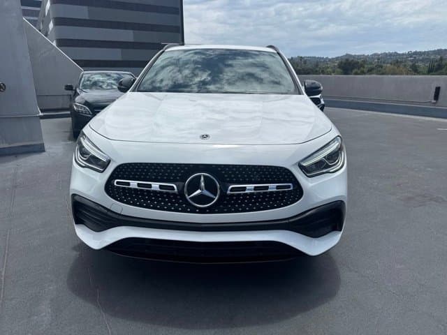 2023 Mercedes-Benz GLA photo 3