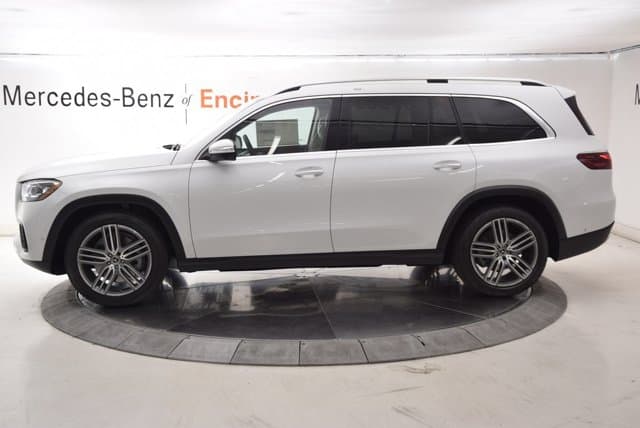 2026 Mercedes-Benz GLS photo 4