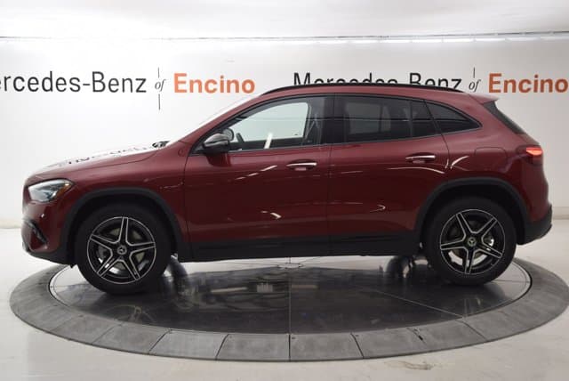 2026 Mercedes-Benz GLA photo 4