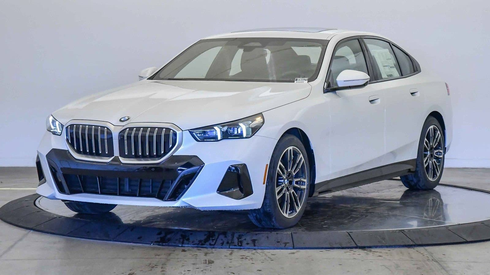 2026 BMW 5