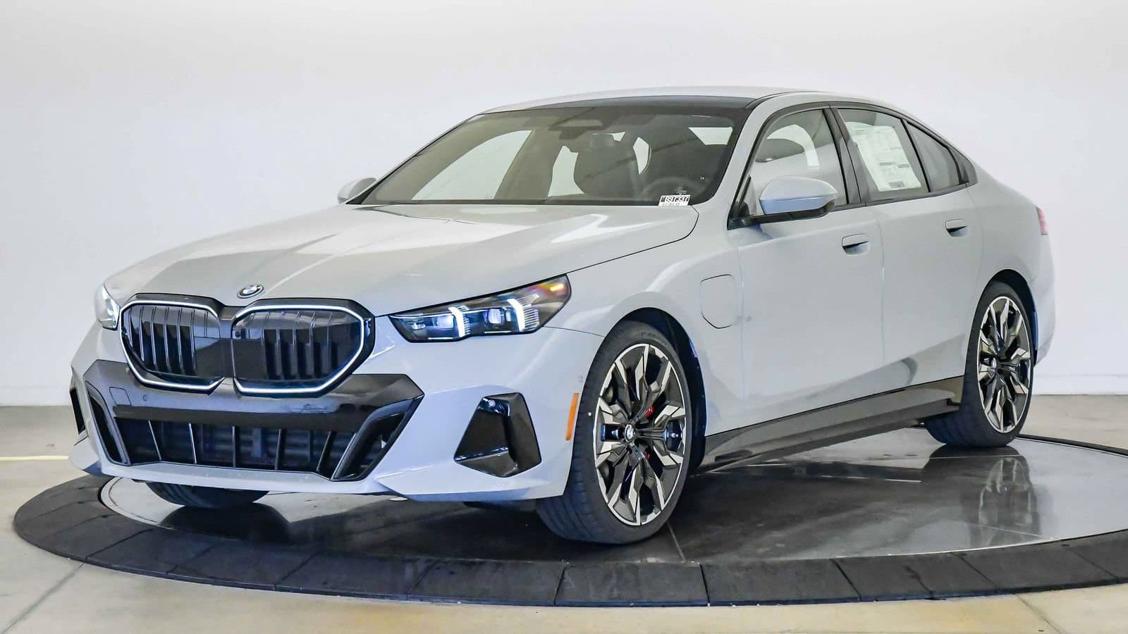 2026 BMW 5
