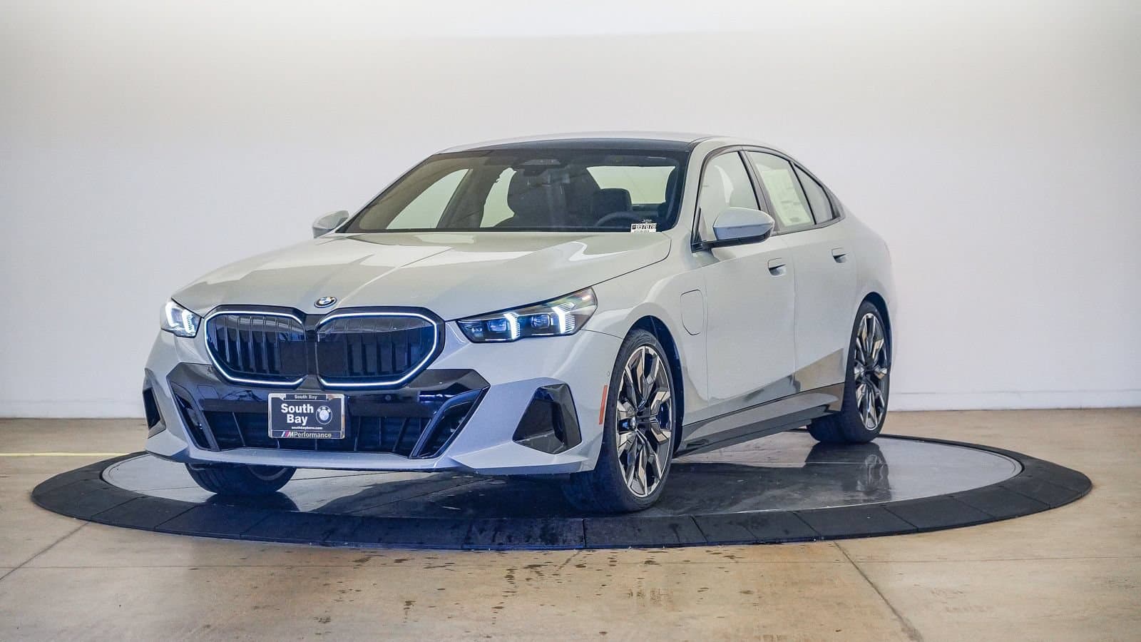 2027 BMW 5