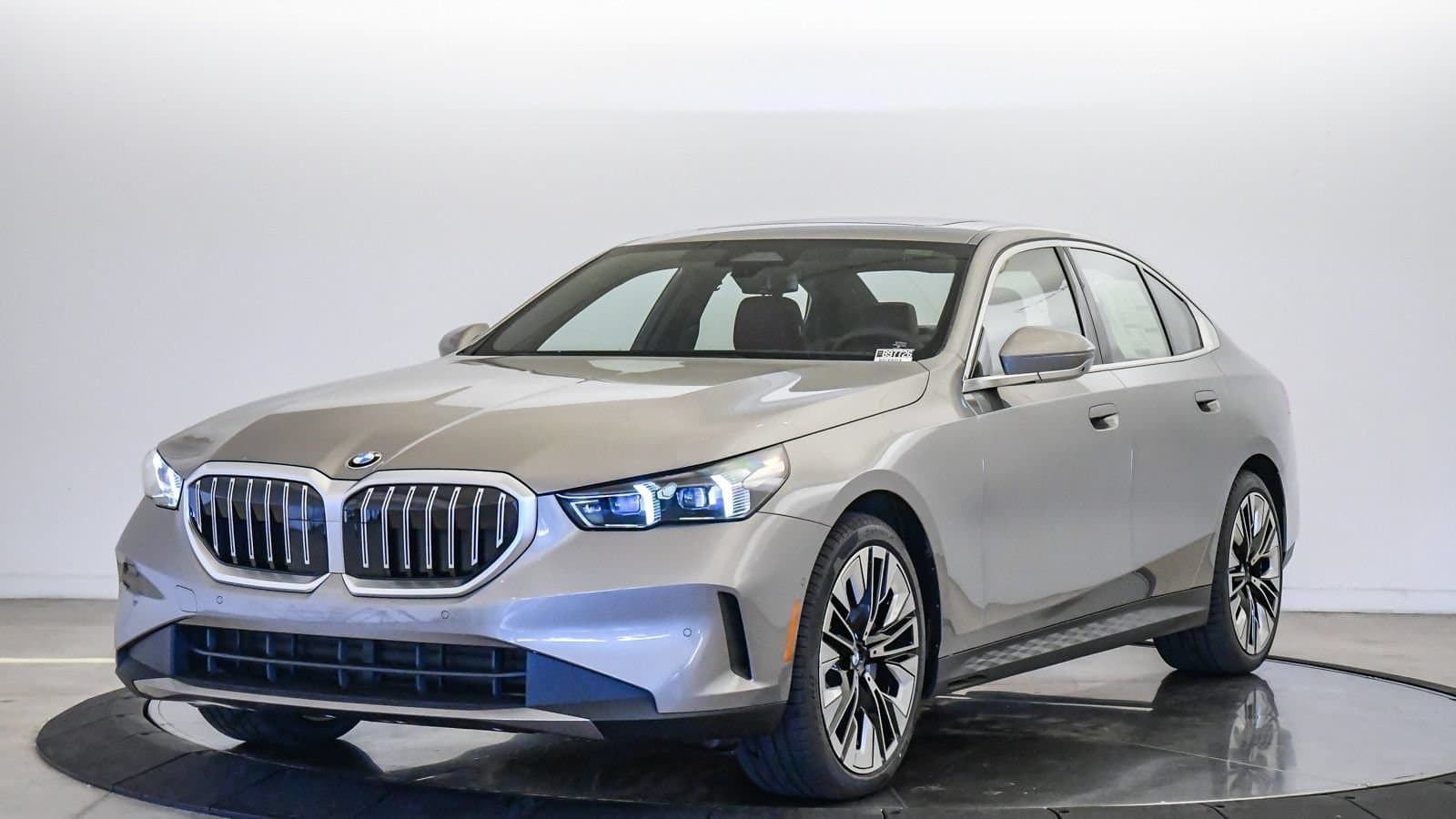2027 BMW 5
