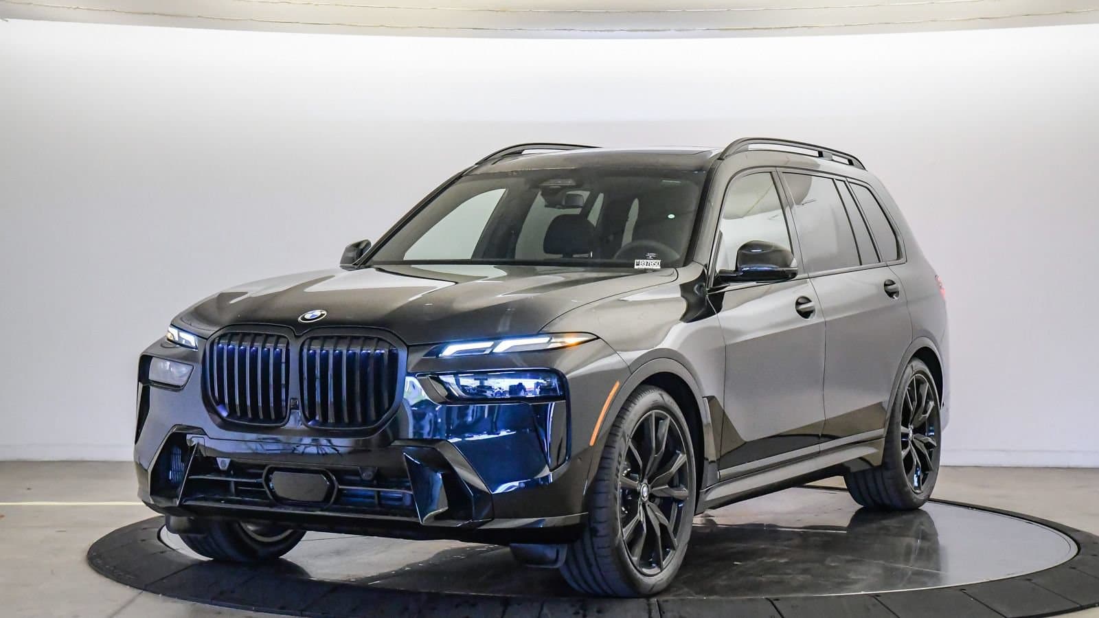 2027 BMW X7
