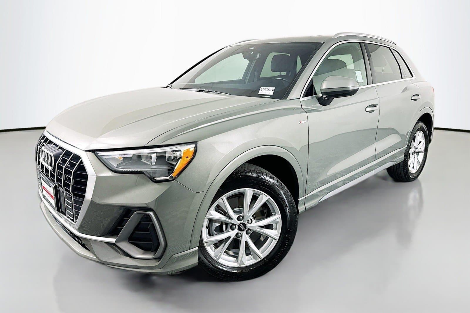 2022 Audi Q3