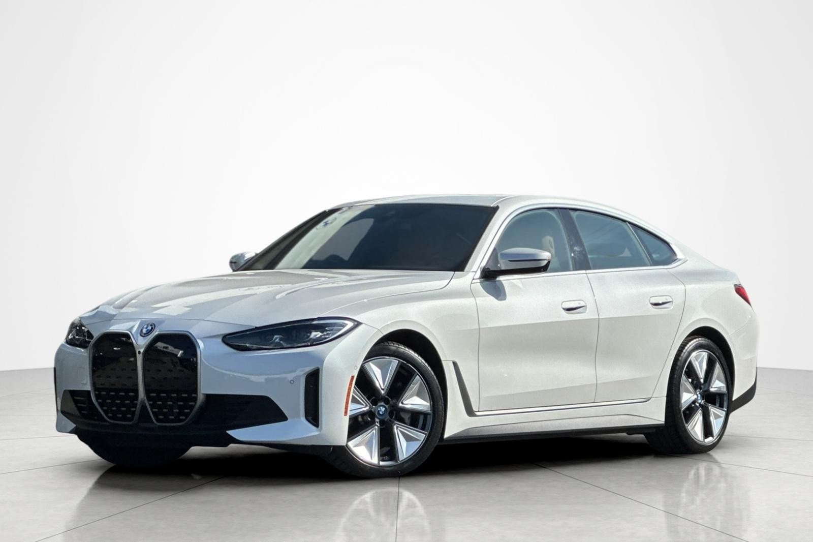 2023 BMW i4