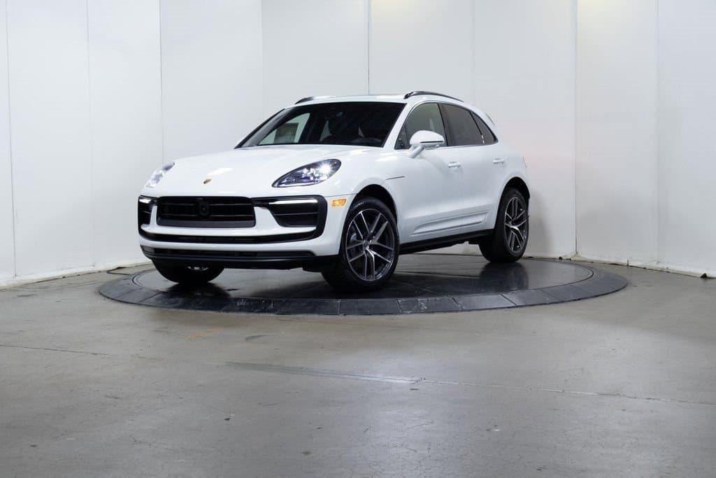 2025 Porsche Macan