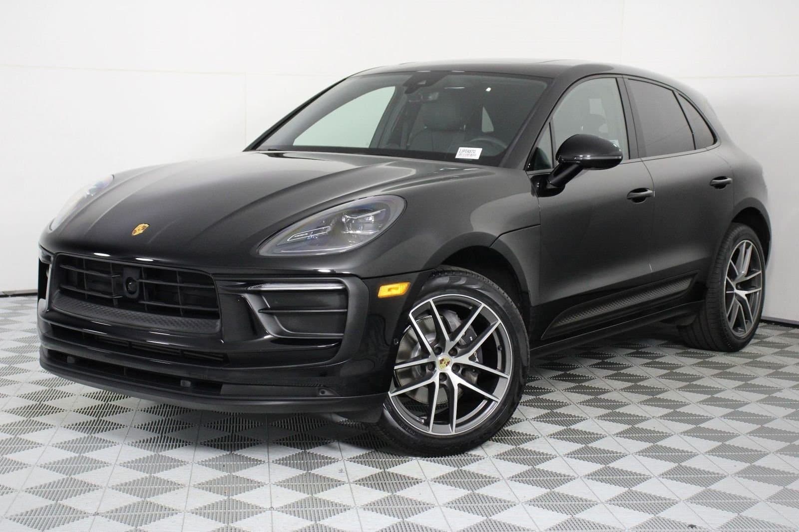 2023 Porsche Macan