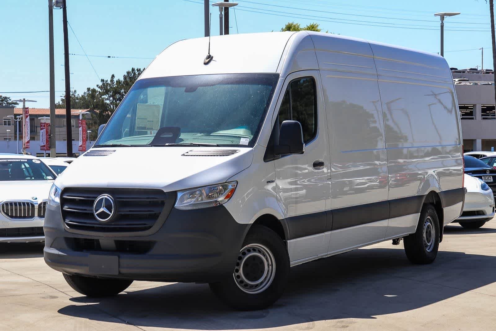 2025 Mercedes-Benz eSprinter