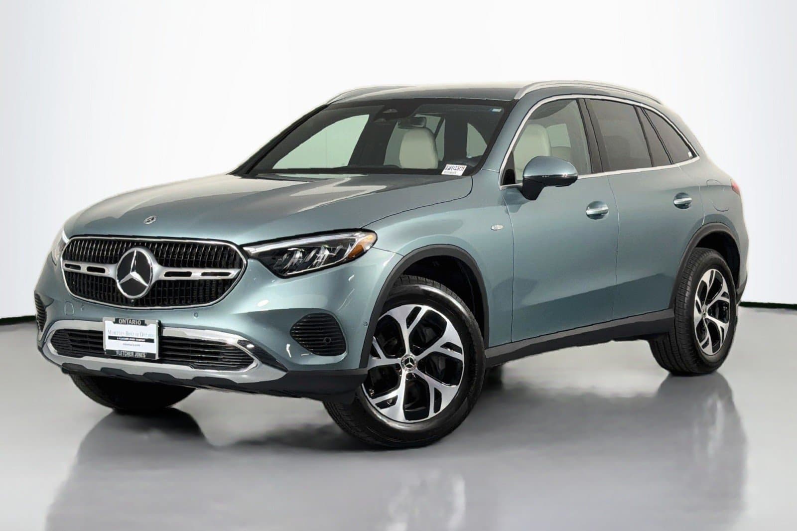 2025 Mercedes-Benz GLC