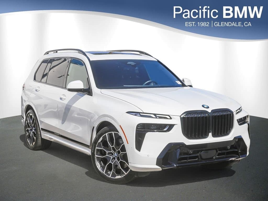 2023 BMW X7