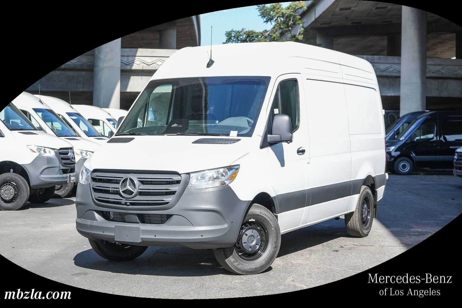 2026 Mercedes-Benz Cargo