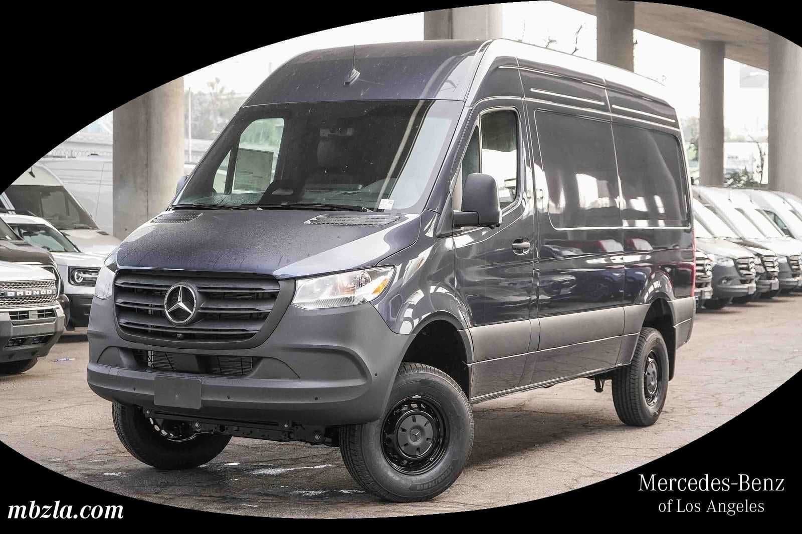 2026 Mercedes-Benz Cargo