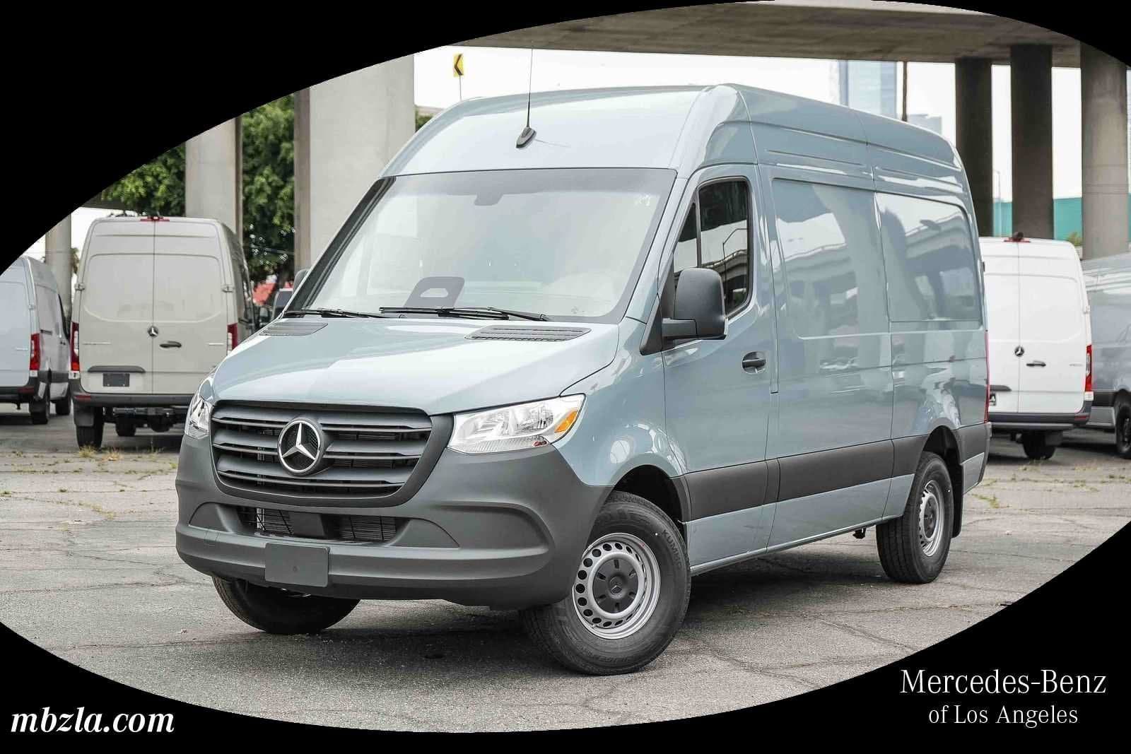 2026 Mercedes-Benz Cargo