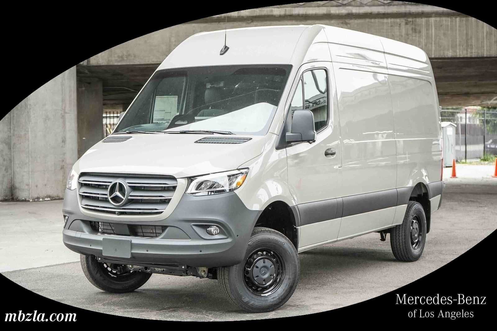2026 Mercedes-Benz Cargo