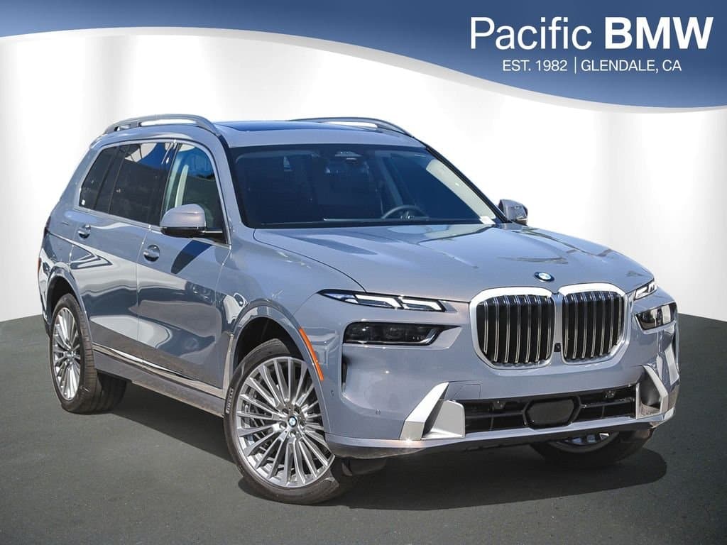 2027 BMW X7