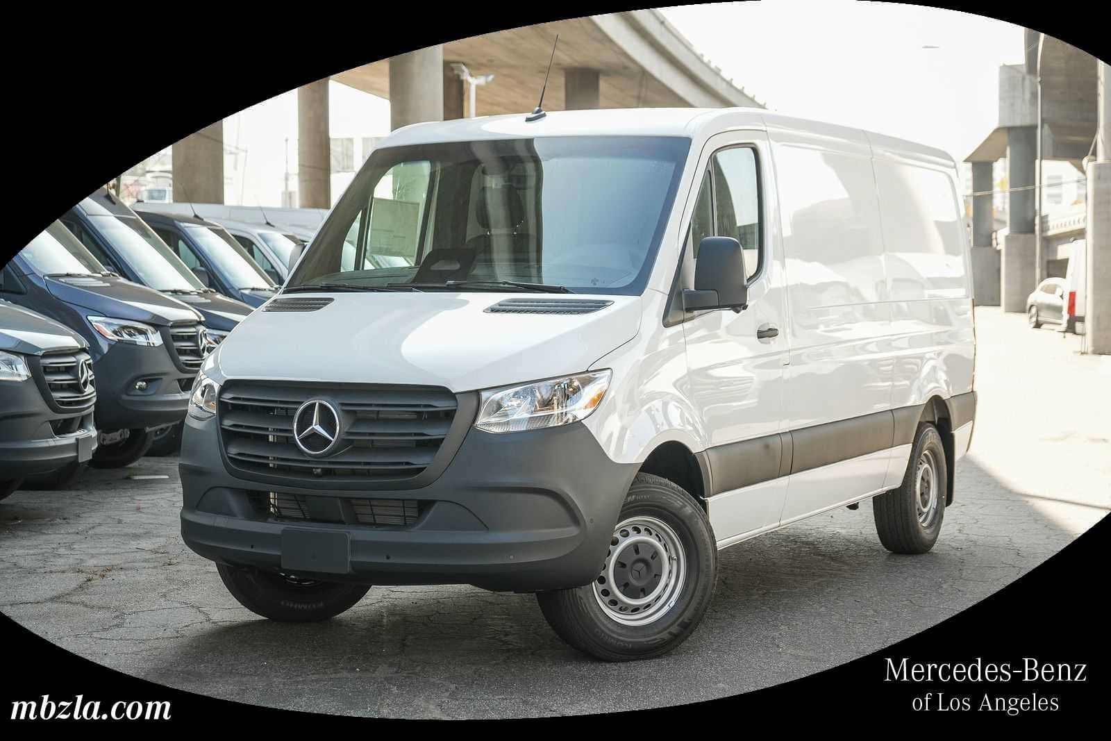 2026 Mercedes-Benz Cargo